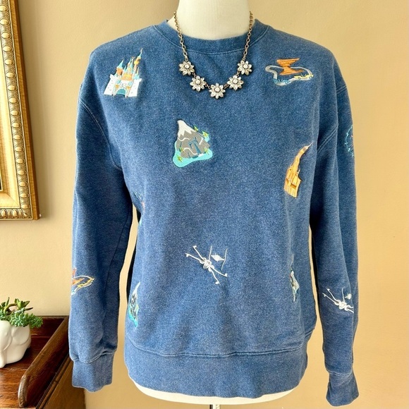 Disneyland Embroidered Icons Sweatshirt Sleeping Beauty Castle Matterhorn Cars S - Picture 3 of 14